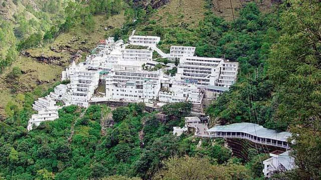 family packing list for vaishno devi katra, jammu trip
