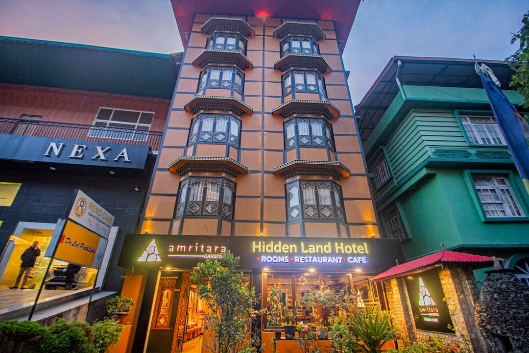 hotels near mg marg gangtok with free parking & wifi – a local’s guide